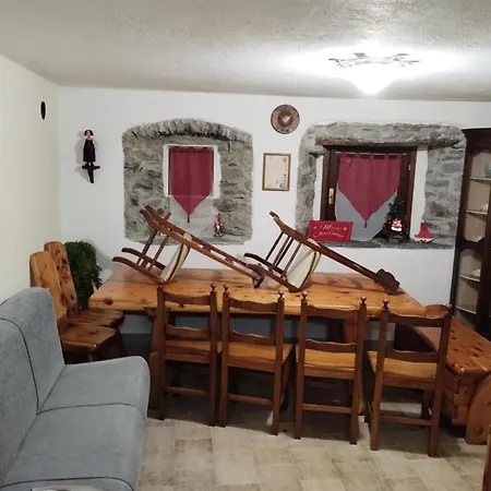 Sandra's Tavern Appartement *